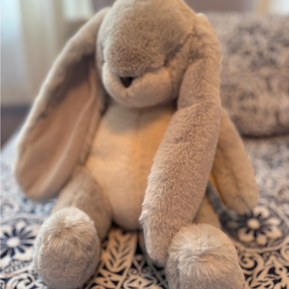 Bunnies by the Bay gray ‘Sweet Nibble’ Bunny plush NWT - Picture 2 of 15
